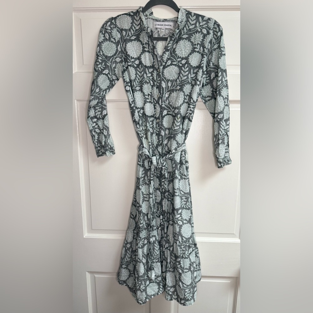 Elegant Floral Long Sleeve Dress in Gray